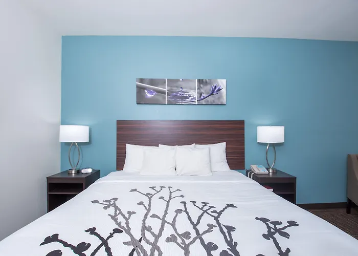 Hotel Sleep & Near Peoria 4*