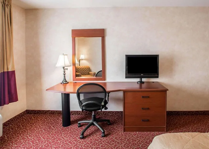 Hotel Sleep & Near Peoria Washington