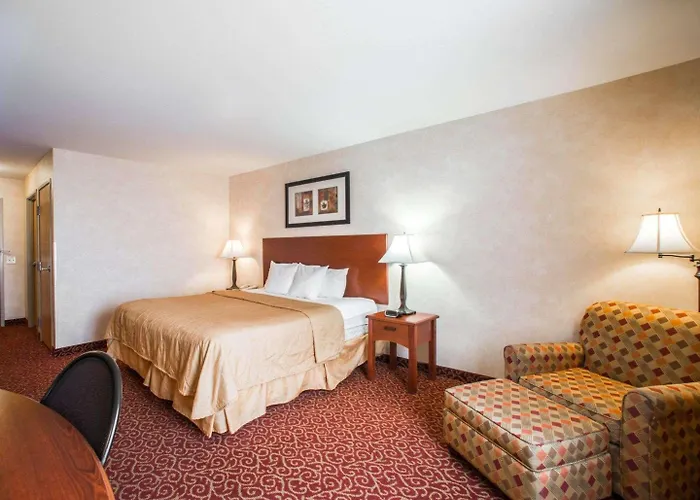 Sleep & Near Peoria 4*