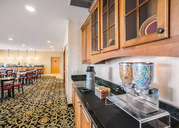 Hotel Sleep & Near Peoria Washington